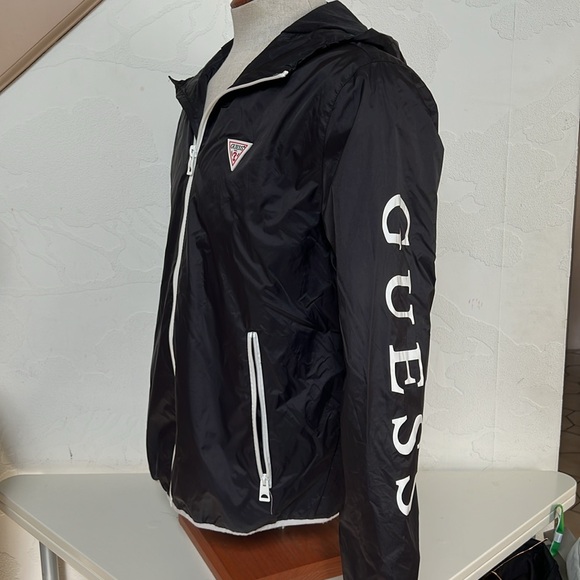 GUESS Men’s Black Windbreaker Rain Jacket with Hood Size L - Picture 3 of 12